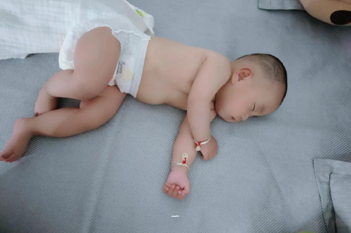 文山宝宝过敏了该如何处理